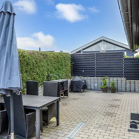 Majbritt - 50m From The Sea By Interhome Hejls