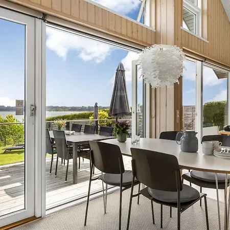 Majbritt - 50m From The Sea By Interhome Nyaraló