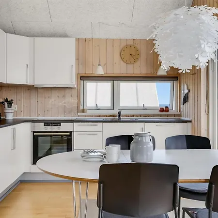 Majbritt - 50m From The Sea By Interhome Hébergement de vacances *