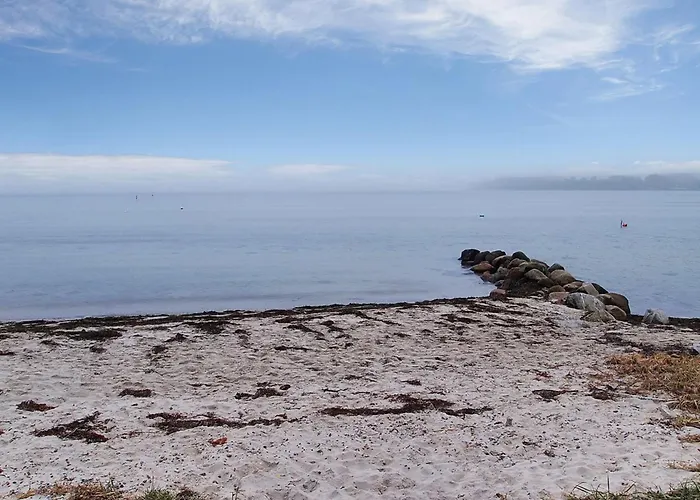 Majbritt - 50m From The Sea By Interhome