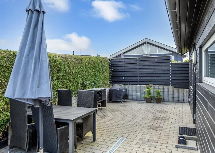 Majbritt - 50m From The Sea By Interhome Hejls